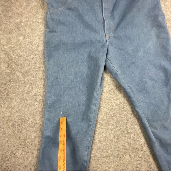 Wrangler Authentic Denim Mens 38x30 Blue Light Wash Straight Leg‎ Jeans - Picture 2 of 11